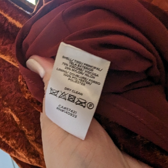 Velvet Tank Burnt Orange LOFT medium petite - Picture 8 of 10